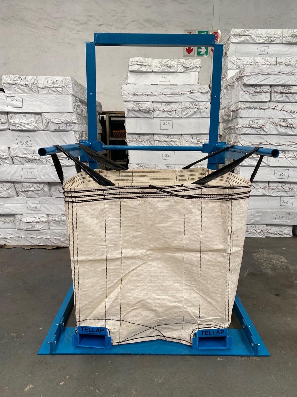 TELLAP BAG ON STAND